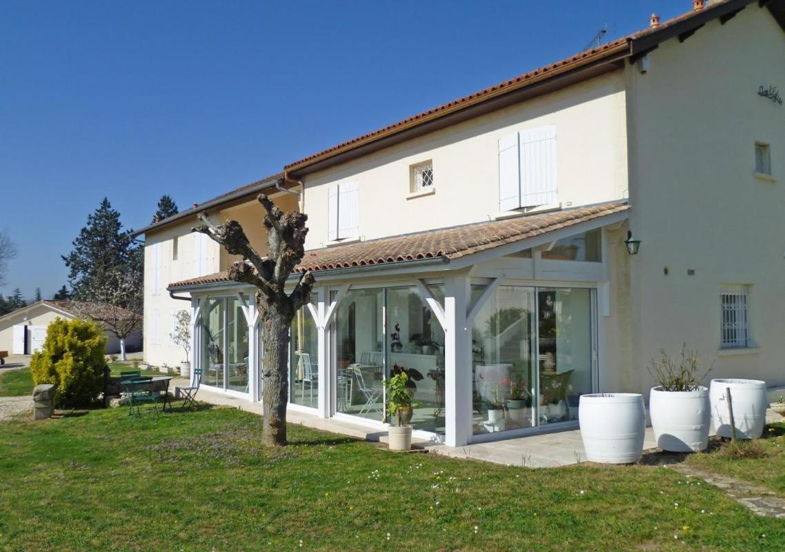 Les Raisins Du Bonheur Bed & Breakfast Puisseguin Екстериор снимка